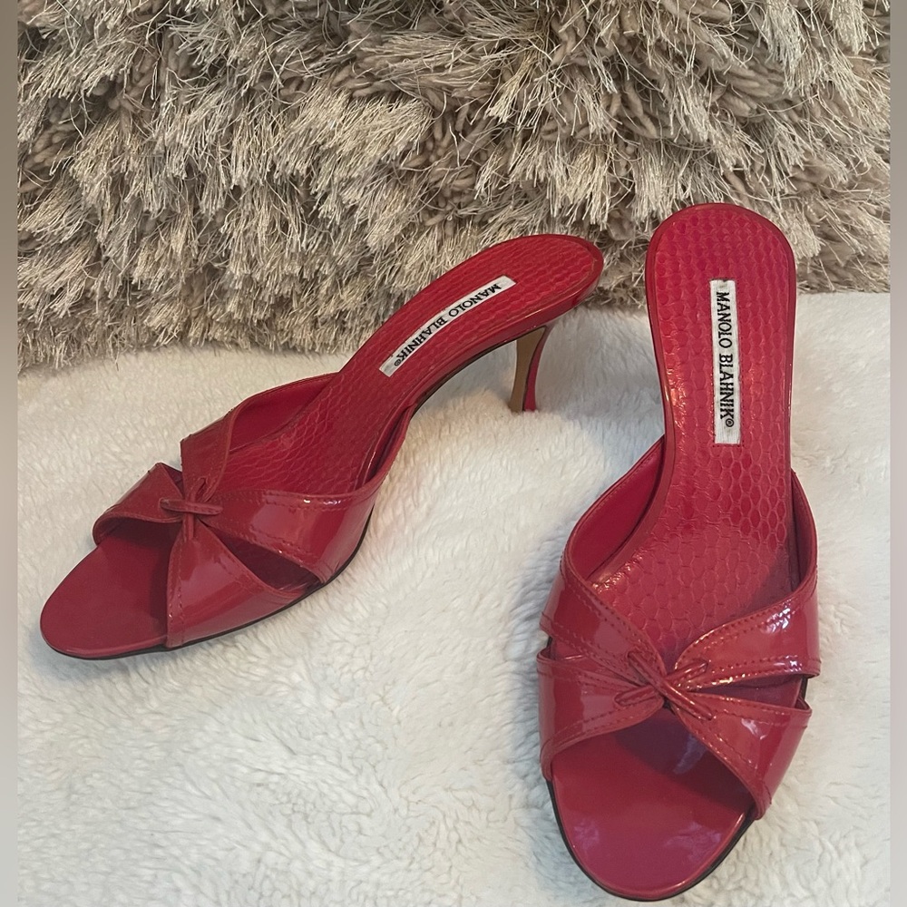 Patten leather red Manolo Blahnik heels